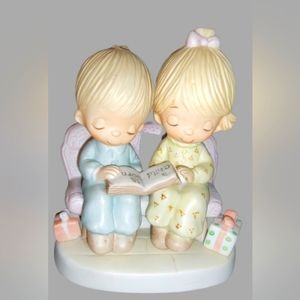 1978 "Unto Us A Child Is Born" Precious Moment